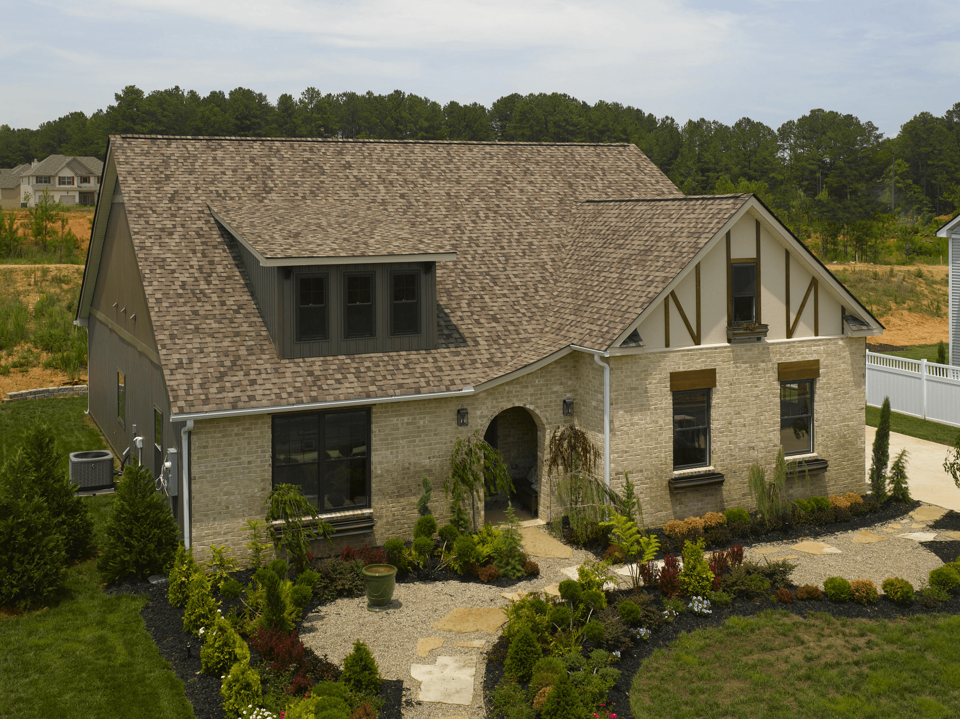 landmark mdresh tanbrick house